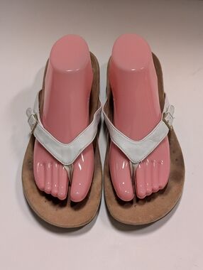 Vionic Women's 10 Kelby White Sandals Leather Flip Flops Buckle Arch Support